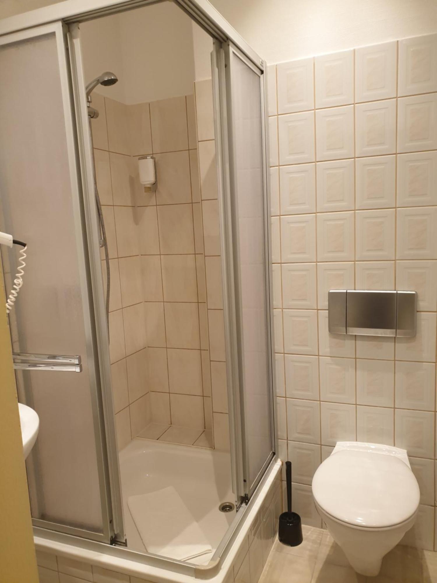Viadrina Rooms & Apartments Frankfurt-Oder Am Park Im Zentrum 奥得河畔法兰克福 外观 照片