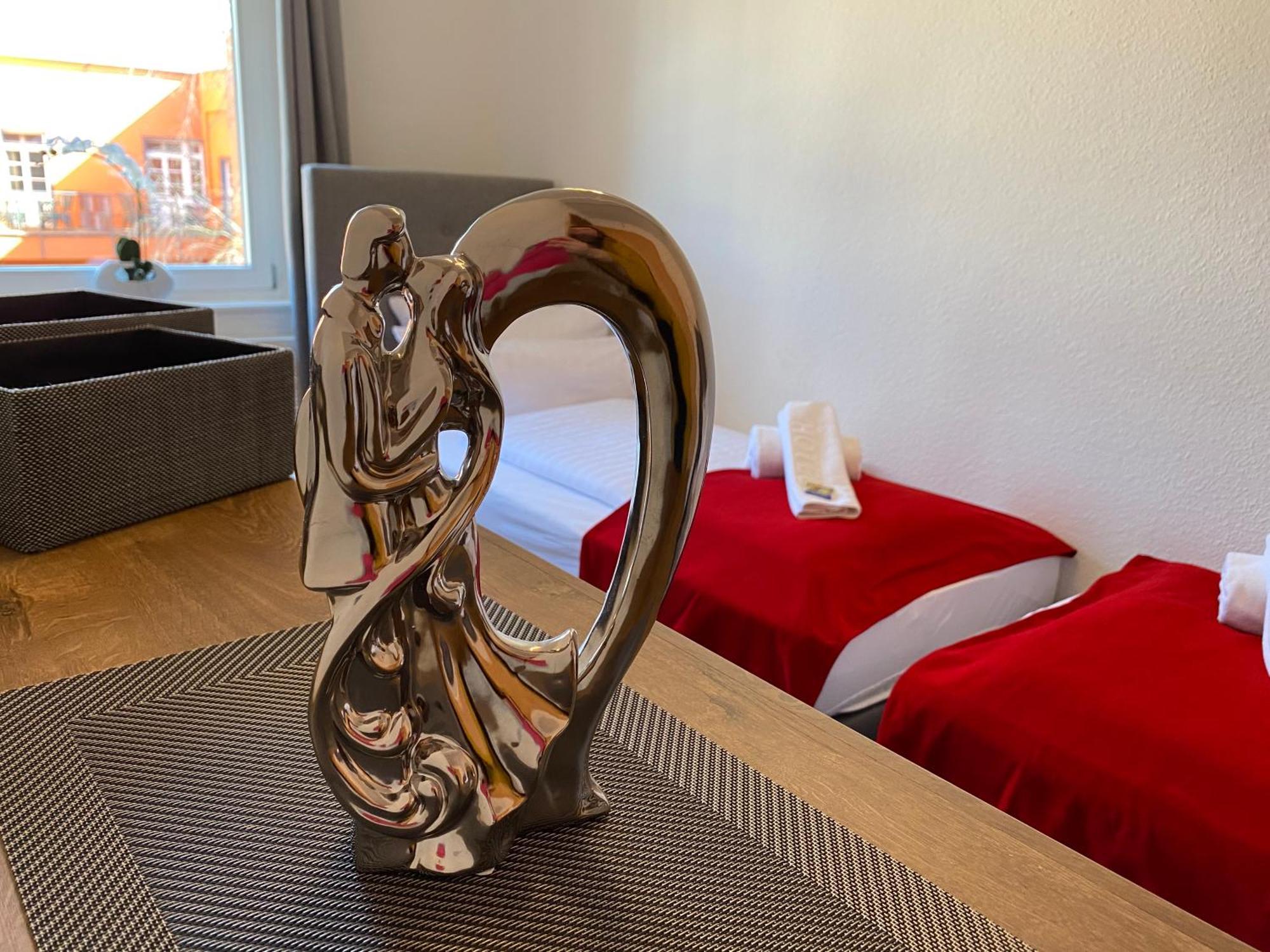 Viadrina Rooms & Apartments Frankfurt-Oder Am Park Im Zentrum 奥得河畔法兰克福 外观 照片