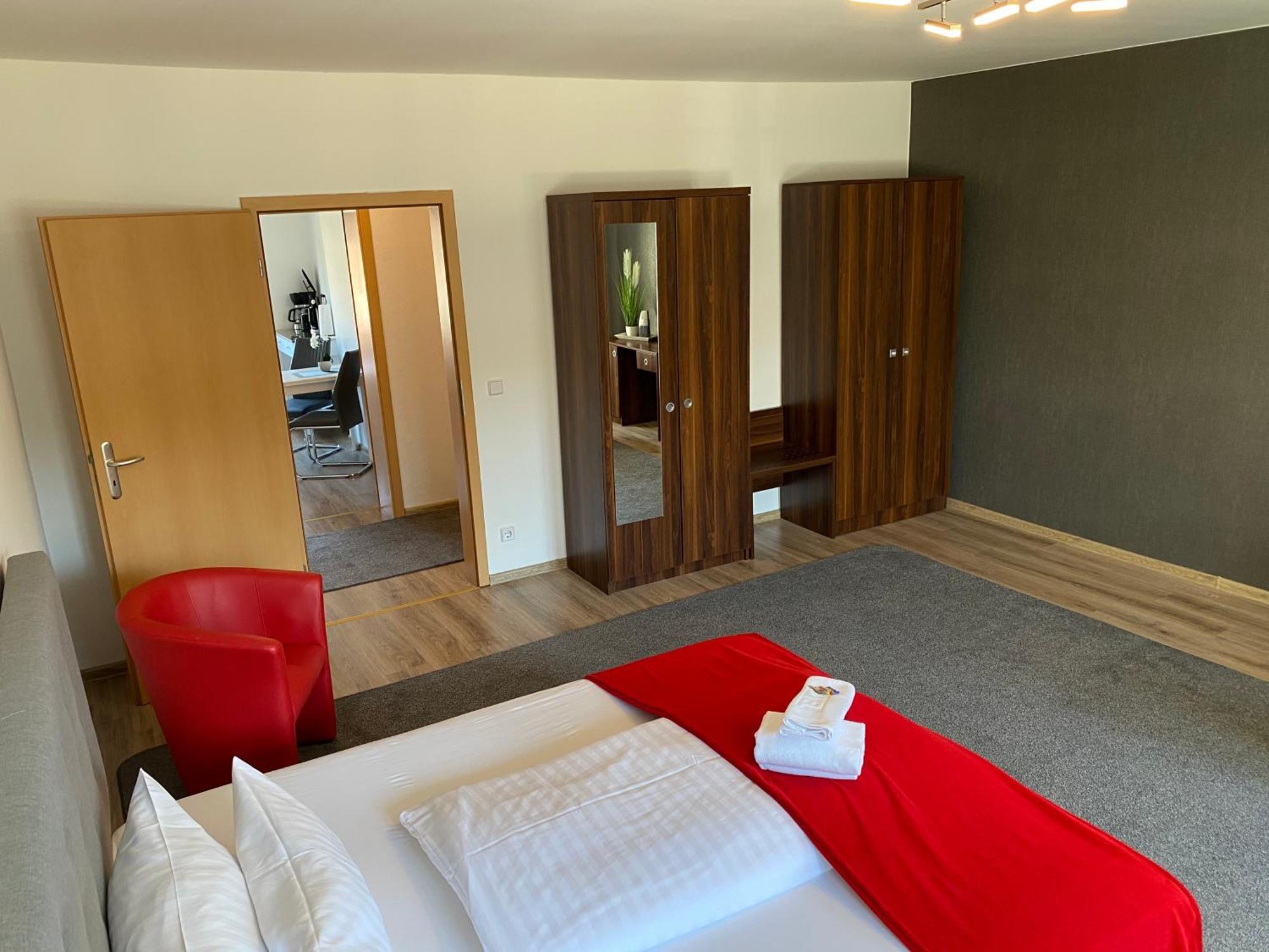 Viadrina Rooms & Apartments Frankfurt-Oder Am Park Im Zentrum 奥得河畔法兰克福 外观 照片
